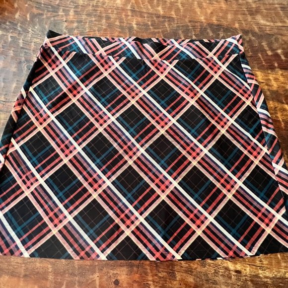 torrid Dresses & Skirts - Torrid Black Plaid Mini Sz3(22-24)NWT